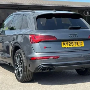 2025 Audi SQ5 Black Edition TDI 341 PS tiptronic SUV DIESEL Automatic - Image 2