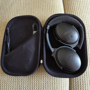 Bose headphones - Image 2