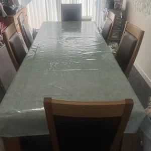 Large table and 6 chairs - Image 7