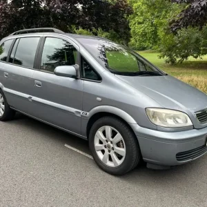 1598 (cc) Vauxhall Zafira MPV - Image 7