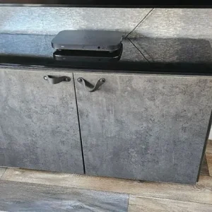Concrete grey and black dining table with 6 grey chairs - Image 4