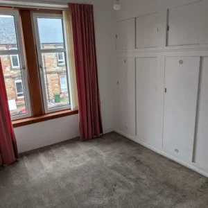 1 Bedroom Flat - Image 6