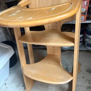 Wooden high chair - Image 2
