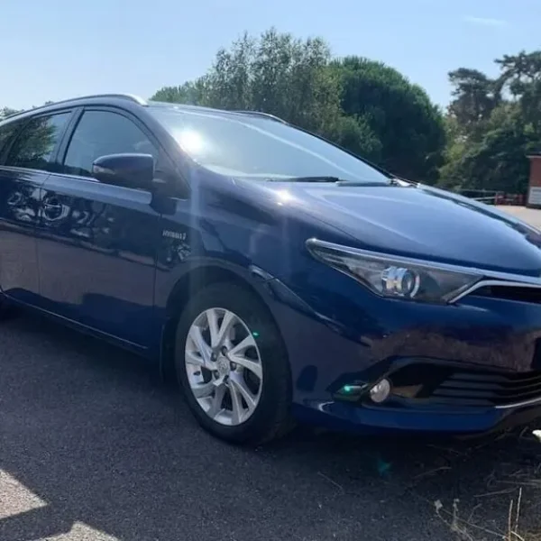 2017 Toyota Auris 1.8 VVT-h Estate Hybrid