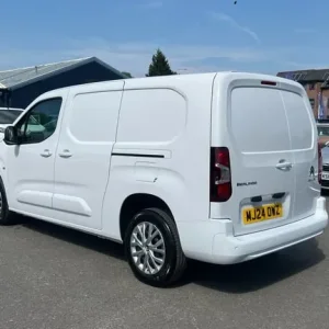 2024 Citroen Berlingo 1.5 BlueHDi 950 Driver Edition XL Panel Van - Image 5