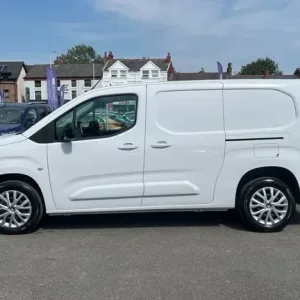 2024 Citroen Berlingo 1.5 BlueHDi 950 Driver Edition XL Panel Van - Image 6