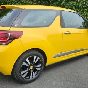 2017 Citroen DS3 1.2 PureTech 82 Chic 3dr (18k miles) - Image 5