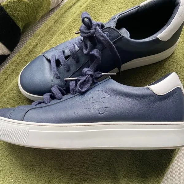 PAUL & SHARK NAVY TRAINERS SIZE 8