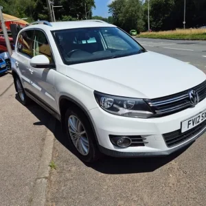 2012 Volkswagen Tiguan SPORT TDI 4MOTION Estate Diesel Manual - Image 3