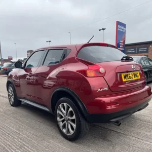 2012 Nissan Juke 1.5 dCi Tekna 5dr Hatchback - Image 2
