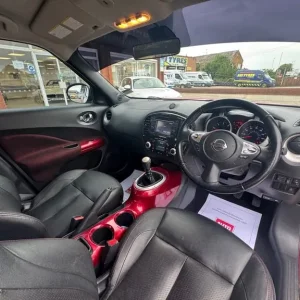2012 Nissan Juke 1.5 dCi Tekna 5dr Hatchback - Image 3