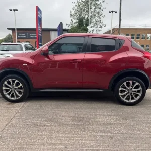 2012 Nissan Juke 1.5 dCi Tekna 5dr Hatchback - Image 5