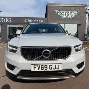 2019 Volvo XC40 1.5 T3 Momentum SUV 5dr Petrol Manual Euro 6 (s/s) (163 ps) - Image 2