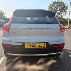 2019 Volvo XC40 1.5 T3 Momentum SUV 5dr Petrol Manual Euro 6 (s/s) (163 ps) - Image 6