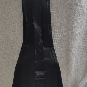 Mad about purple ukulele with soft case - Image 7