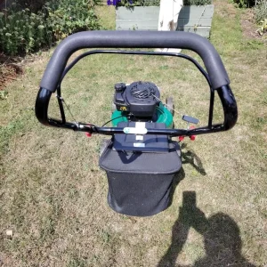 Qualcast 41cm Hand Push Petrol Lawnmower - Image 5