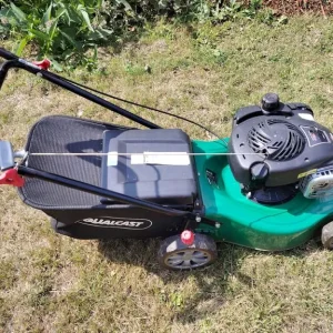 Qualcast 41cm Hand Push Petrol Lawnmower - Image 6