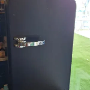 Make-up Fridge - Image 2