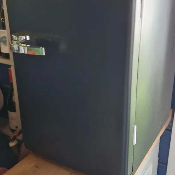Make-up Fridge