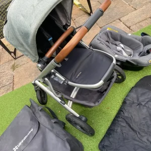 Uppababy Vista pushchair and car seat set - Image 2