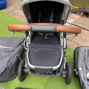 Uppababy Vista pushchair and car seat set - Image 4