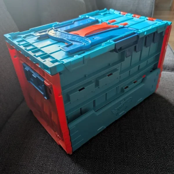Hot Wheels Race Track