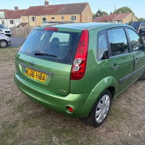 Ford Fiesta Hatchback 2006 Manual 1.4L 5-door - Image 4