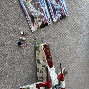 Lego set 7676 Clone Wars Drop Ship - Image 2