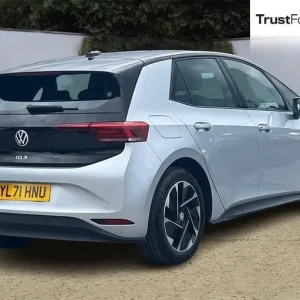 2021 Volkswagen ID3 Life Pro 58kWh Electric Hatchback - Image 4