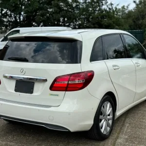 2016 Mercedes-Benz B-Class 1.6L Petrol Auto White - Image 7
