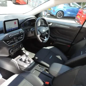 2021 Ford Focus 1.0T EcoBoost Active X Edition Hatchback - Image 4