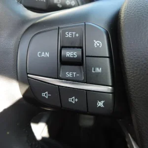 2021 Ford Focus 1.0T EcoBoost Active X Edition Hatchback - Image 8