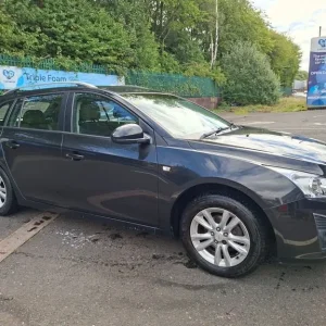 2013 Chevrolet Cruze LT Estate Automatic - Image 2