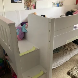 Children’s bed with stairs and side storage - Image 2