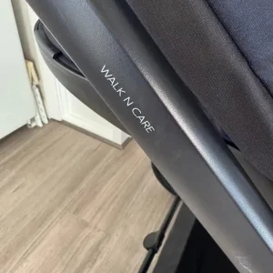 Hauck Walk n Care black pram and carrycot - Image 7