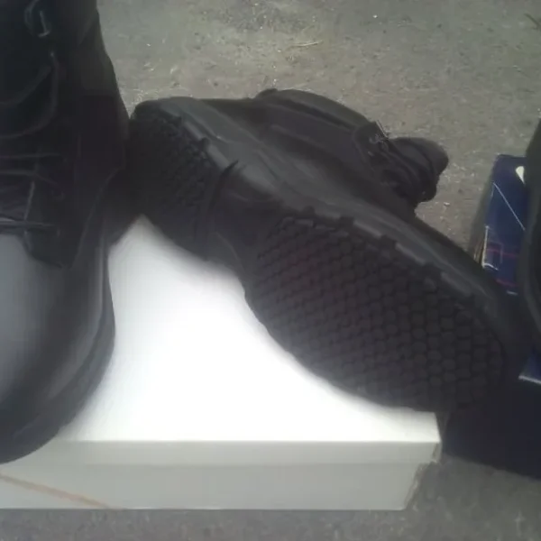 brand new black work boots size 8.5