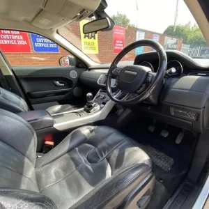 2014 Land Rover Range Rover Evoque 2.2 SD4 Pure 4WD Diesel Estate - Image 8