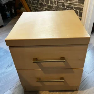 Heavy wooden bedside table - Image 2