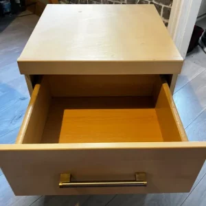 Heavy wooden bedside table - Image 3