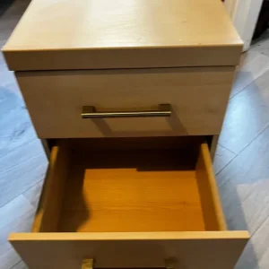 Heavy wooden bedside table - Image 4