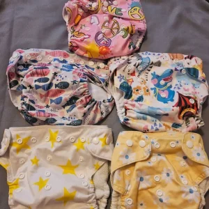 Reusable cloth nappies