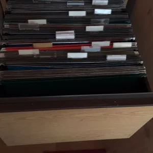 Lockable Wooden A4 File Cabinet with Many Folders - Image 6