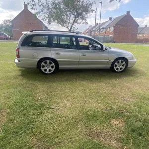 Vauxhall Omega Estate 2002 manual 2.2L 5-door - Image 2