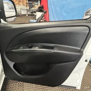 2017 Vauxhall Combo 2000 Sportive CDTi S/S Panel Van - Image 6