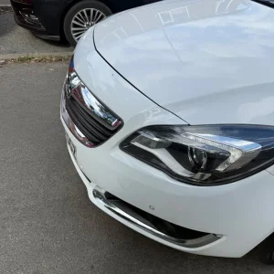 Vauxhall Insignia Hatchback 2015 Manual 5-door - Image 3