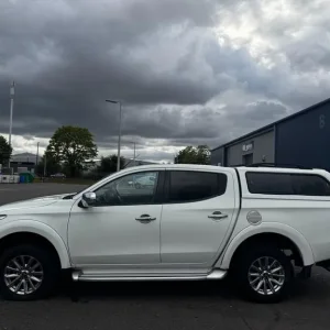 2019 Mitsubishi L200 2.4 Di-d Dc Barbarian Double Cab Diesel Manual - Image 8