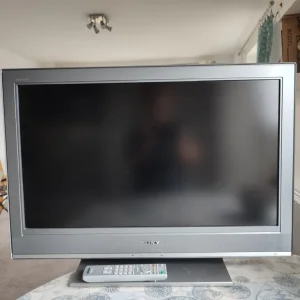 32 inch SONY Bravia TV - Image 5