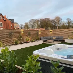 4 bedroom fully furnished house in Sessile Close (4 bed)