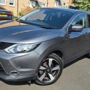 2015 Nissan Qashqai 1.5 dCi N-Tec 5-door hatchback - Image 6