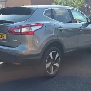 2015 Nissan Qashqai 1.5 dCi N-Tec 5-door hatchback - Image 8